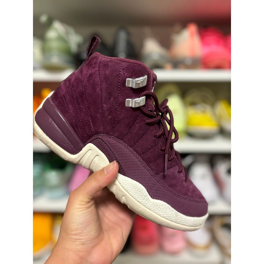 Nike Air Jordan 12 Retro Velour Bordeaux 153265-617 Size 5.5Y Womens 7